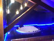 Duplex de luxe ambiance chalet avec jacuzzi et sauna privatif, villeurbanne - 1