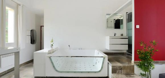 Appartement dans un chateau avec jacuzzi privatif, Var