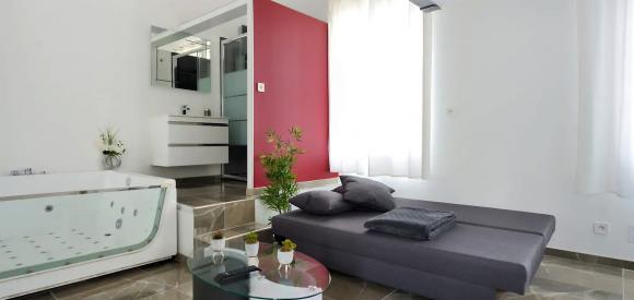 Appartement dans un chateau avec jacuzzi privatif, Var