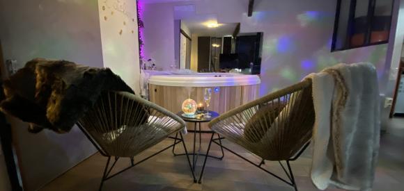 LOFT LOVE SPA privé , mur végétal, vélos, BAIE DE SOMME