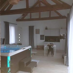 Maison pour amoureux avec spa privatif intérieur, Ladon, Loiret