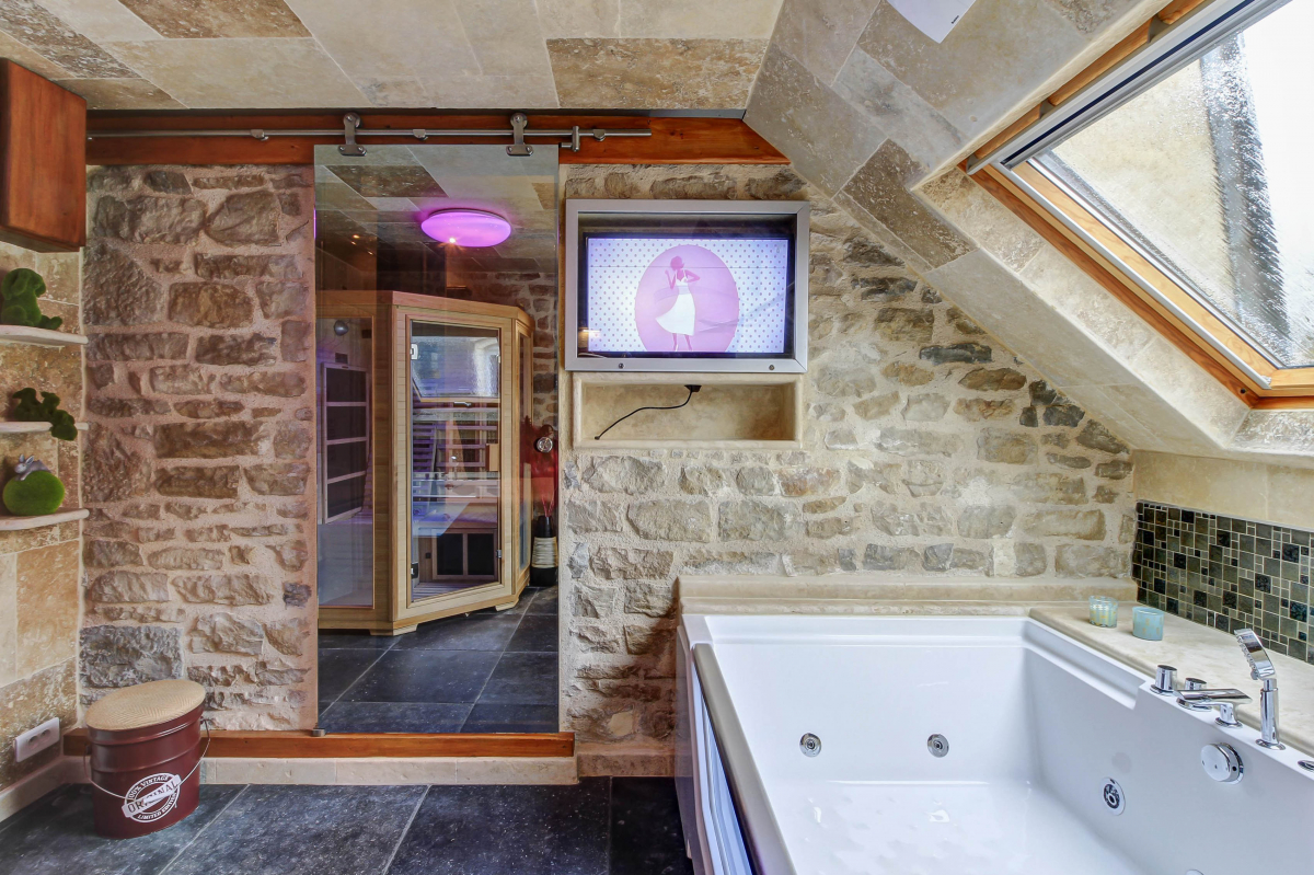 Appartement Glamour Avec Spa Privatif Et Sauna A Dijon Introuvable Appartement Glamour Avec Spa Privatif Et Sauna A Dijon Introuvable