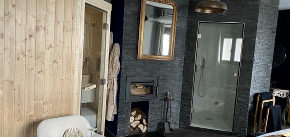 Magnifique suite avec spa, hammam, sauna et cheminée privatifs, Epernay