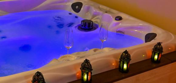 Loveroom avec jacuzzi privé - Marais Poitevin, proche Niort et La Rochelle